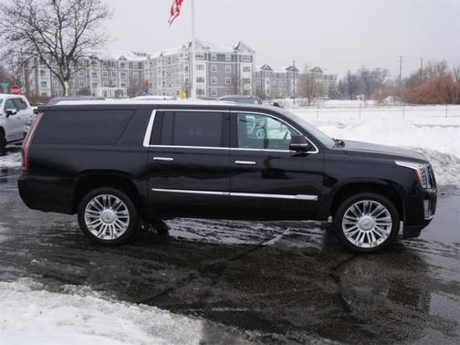 2019 Cadillac Escalade ESV Platinum