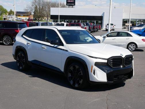 White Metallic 2023 BMW XM Base