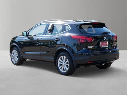 2017 Nissan Rogue Sport SV