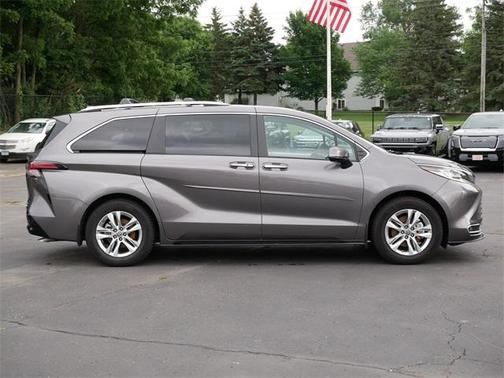 2024 Toyota Sienna Limited