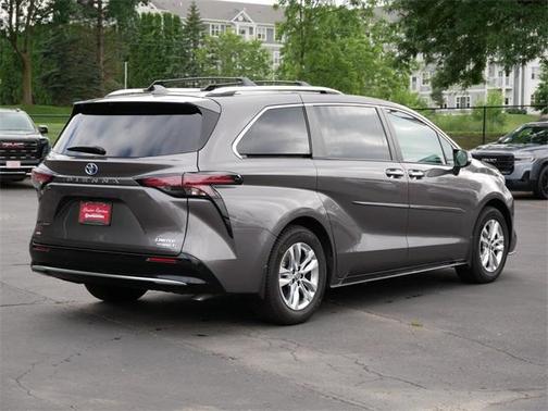 2024 Toyota Sienna Limited