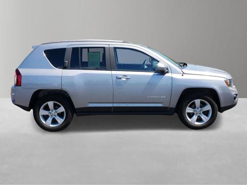 Billet Silver Metallic Clearcoat 2016 Jeep Compass Latitude
