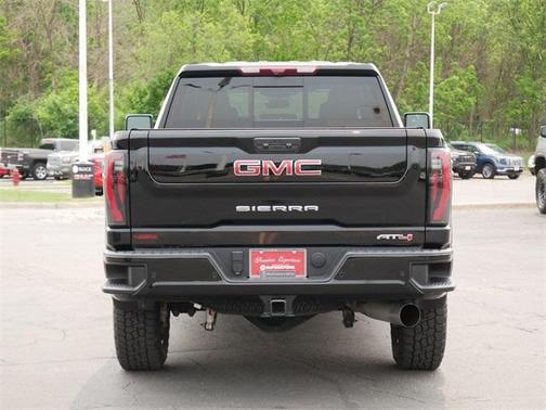 2024 GMC Sierra 2500 AT4