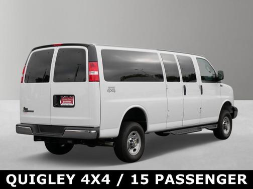 2024 Chevrolet Express 3500 LT