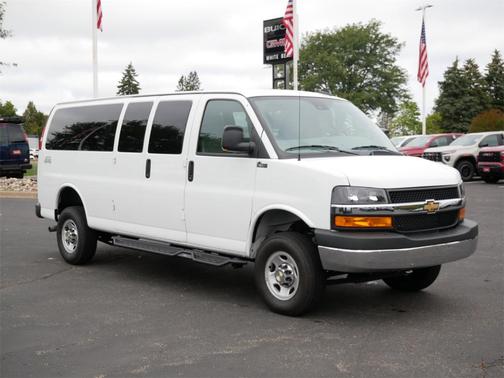 2024 Chevrolet Express 3500 LT