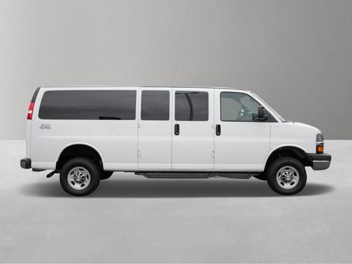 2024 Chevrolet Express 3500 LT