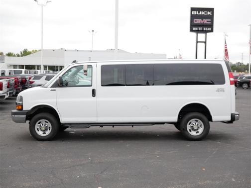 2024 Chevrolet Express 3500 LT