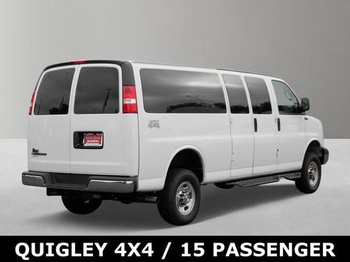 2024 Chevrolet Express 3500 LT