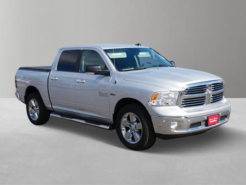 Bright Silver Clearcoat Metallic 2017 RAM 1500 Big Horn