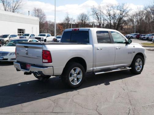 Bright Silver Clearcoat Metallic 2017 RAM 1500 Big Horn