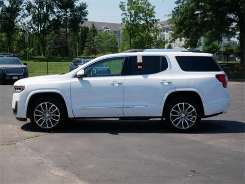 2022 GMC Acadia Denali