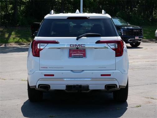 2022 GMC Acadia Denali
