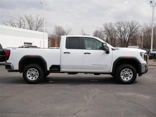 2024 GMC Sierra 2500 Pro