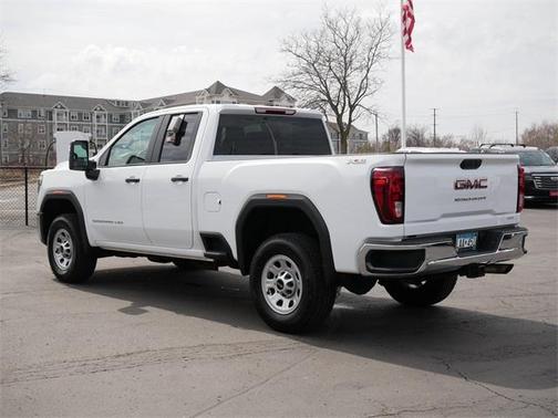 2024 GMC Sierra 2500 Pro