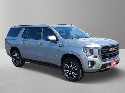 Sterling 2023 GMC Yukon XL AT4