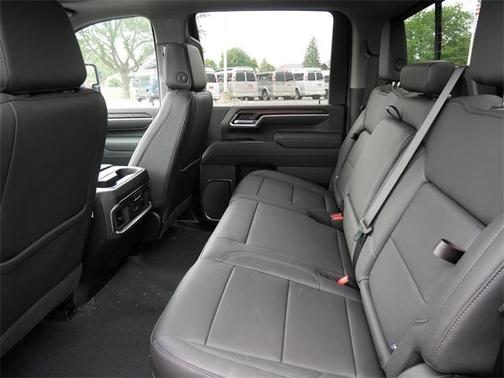 2025 GMC Sierra 2500 SLT