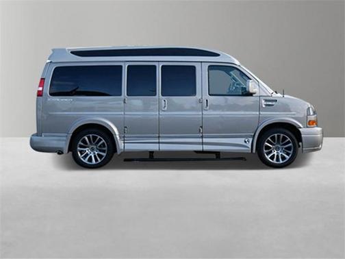 2021 GMC Savana 2500 Work Van