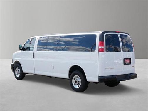 2023 GMC Savana 3500 LS