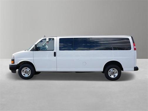 2023 GMC Savana 3500 LS