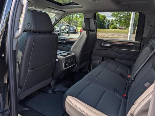 Onyx Black 2026 GMC Sierra 3500 Denali