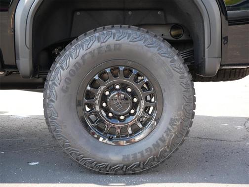 2025 GMC Sierra 2500 AT4X