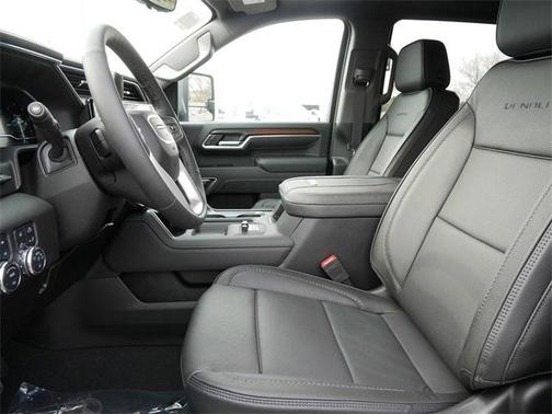 2025 GMC Sierra 3500 Denali