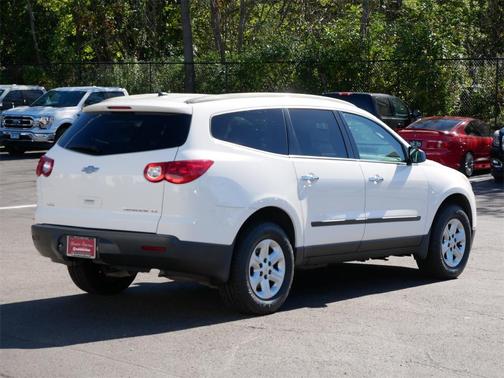 2011 Chevrolet Traverse LS