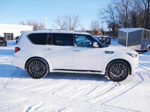 2022 INFINITI QX80 SENSORY