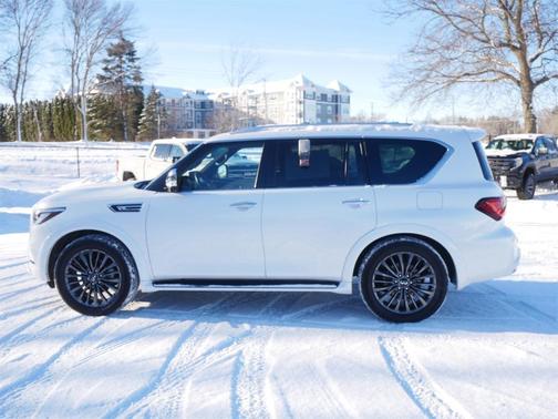 2022 INFINITI QX80 SENSORY