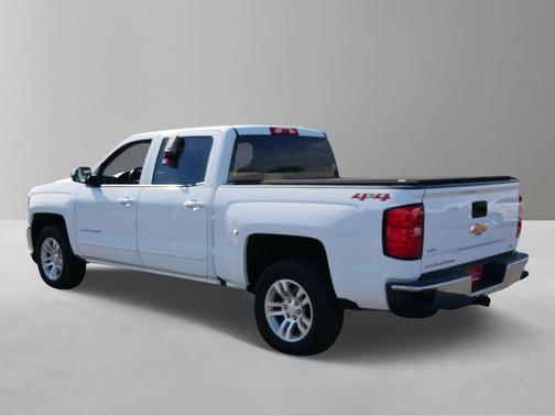Summit White 2018 Chevrolet Silverado 1500 LT