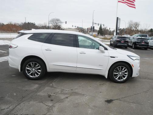 2022 Buick Enclave Avenir