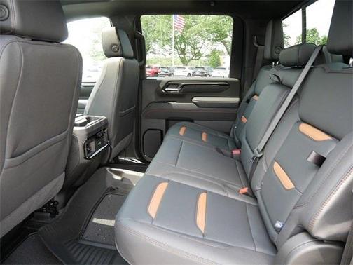 2025 GMC Sierra 2500 AT4