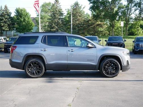 2022 GMC Acadia SLT