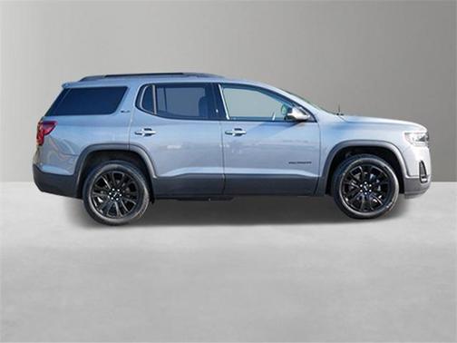 2022 GMC Acadia SLT