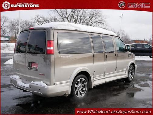 Photo 5 of 29 of 2017 GMC Savana 2500 Work Van