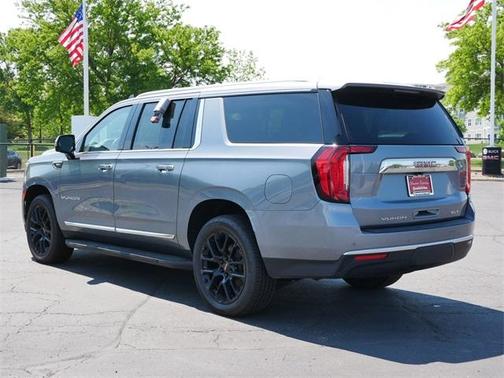 2022 GMC Yukon XL SLT