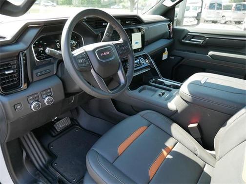 2025 GMC Sierra 3500 AT4