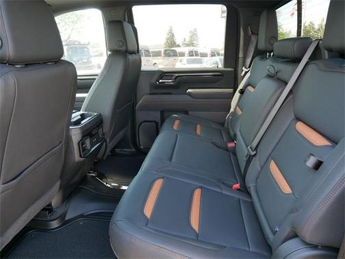 2025 GMC Sierra 3500 AT4
