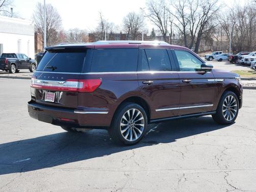 Burgundy 2021 Lincoln Navigator Reserve