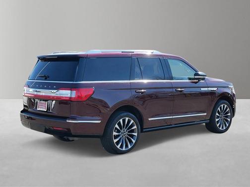 Burgundy 2021 Lincoln Navigator Reserve