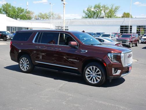 Redwood Metallic 2022 GMC Yukon XL Denali