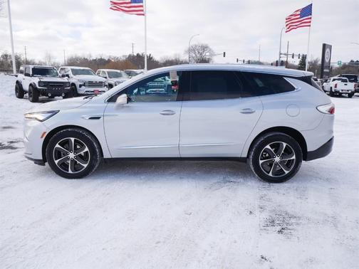 2022 Buick Enclave Essence