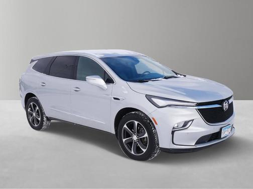 2022 Buick Enclave Essence