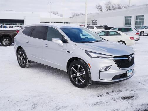 2022 Buick Enclave Essence