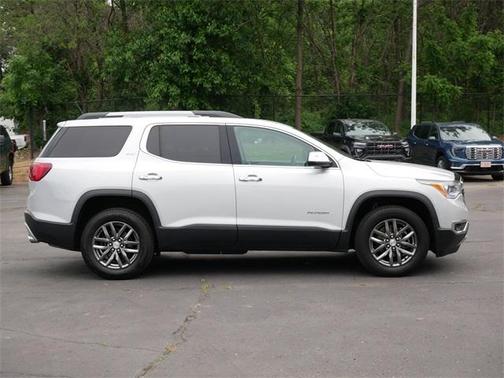 2017 GMC Acadia SLT-1