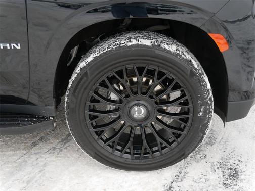 2022 Chevrolet Suburban LT