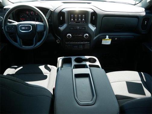 2025 GMC Sierra 3500 Pro