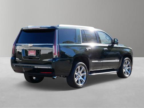 2016 Cadillac Escalade Luxury