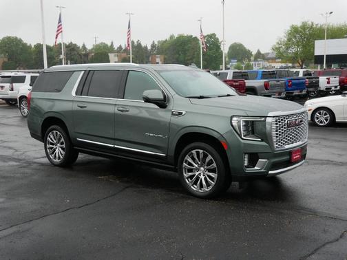 Pine Green 2023 GMC Yukon XL Denali