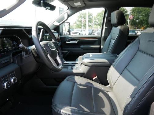 2025 GMC Sierra 3500 Denali